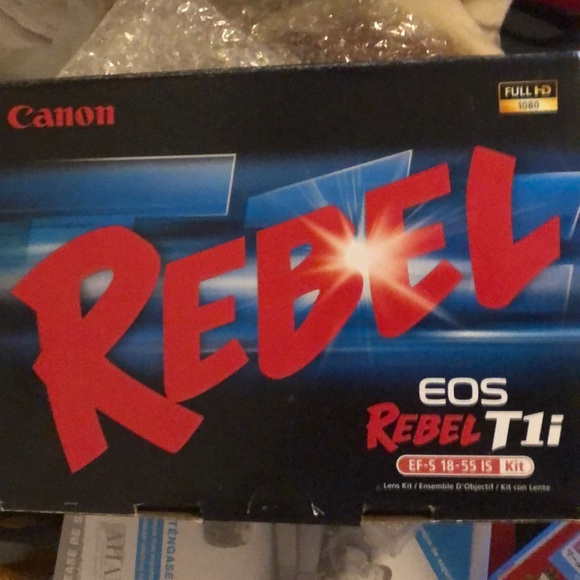 Sold  Canon Camera - Picture 5 of 6